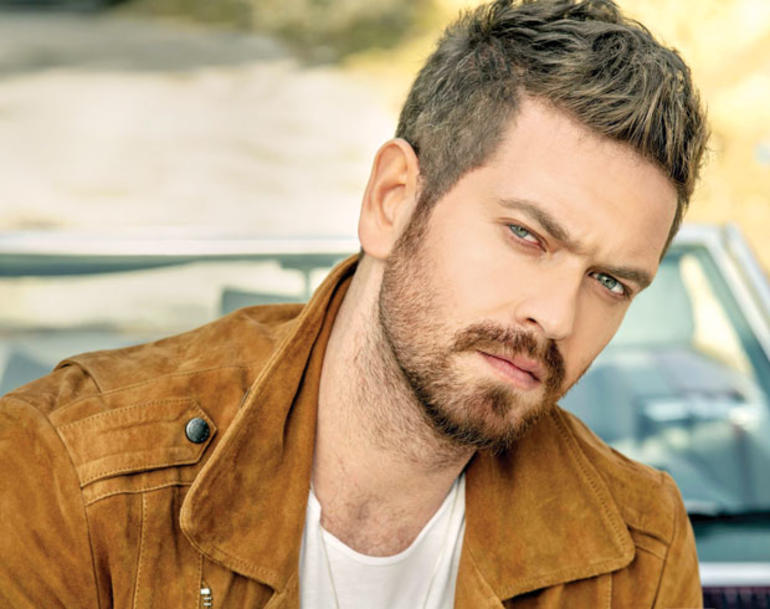 Энгин Озтюрк