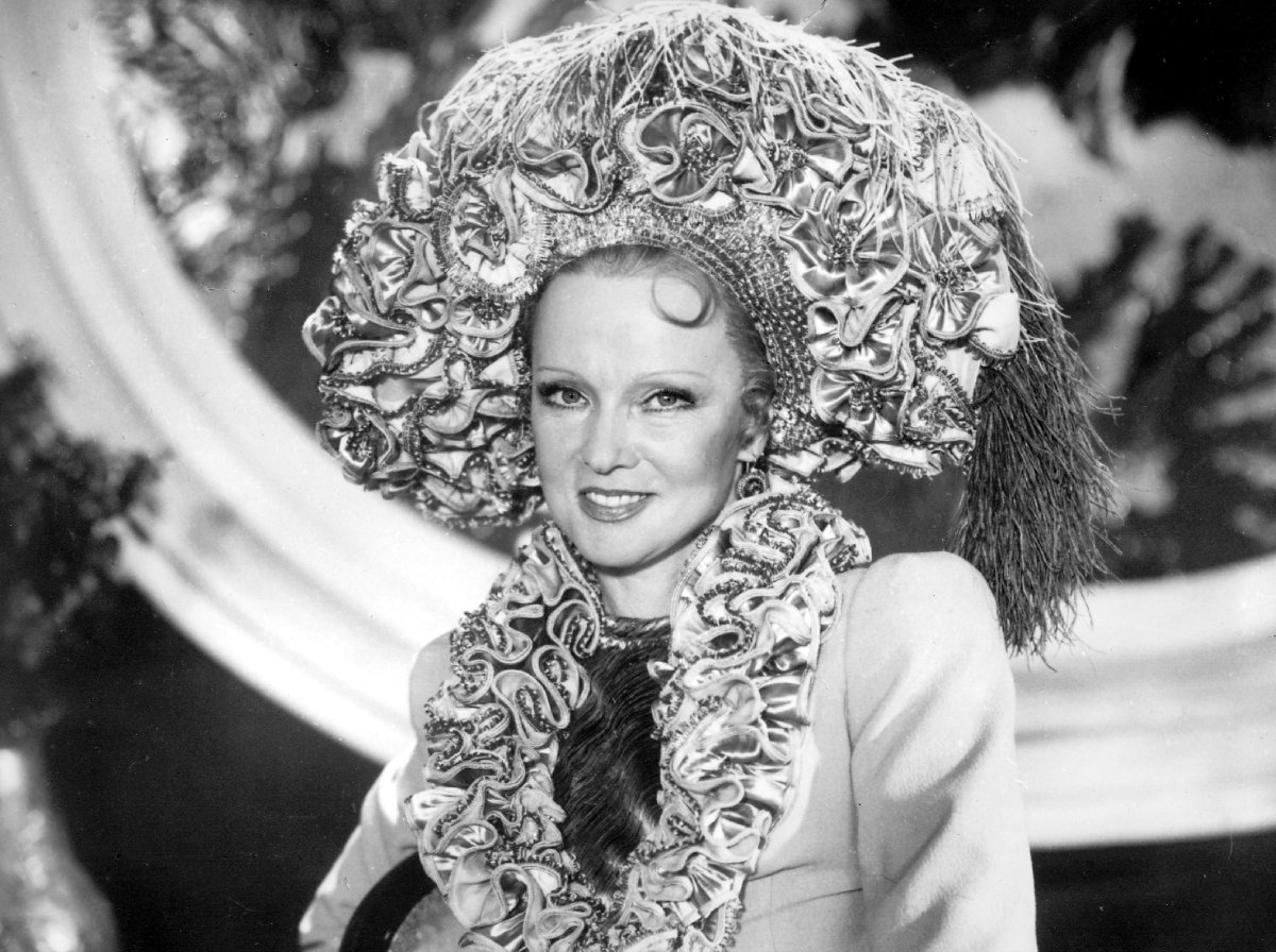 Алла Тарасова