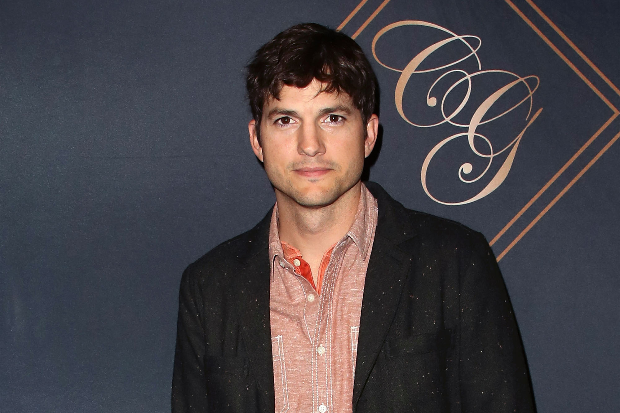 Эштон Кутчер